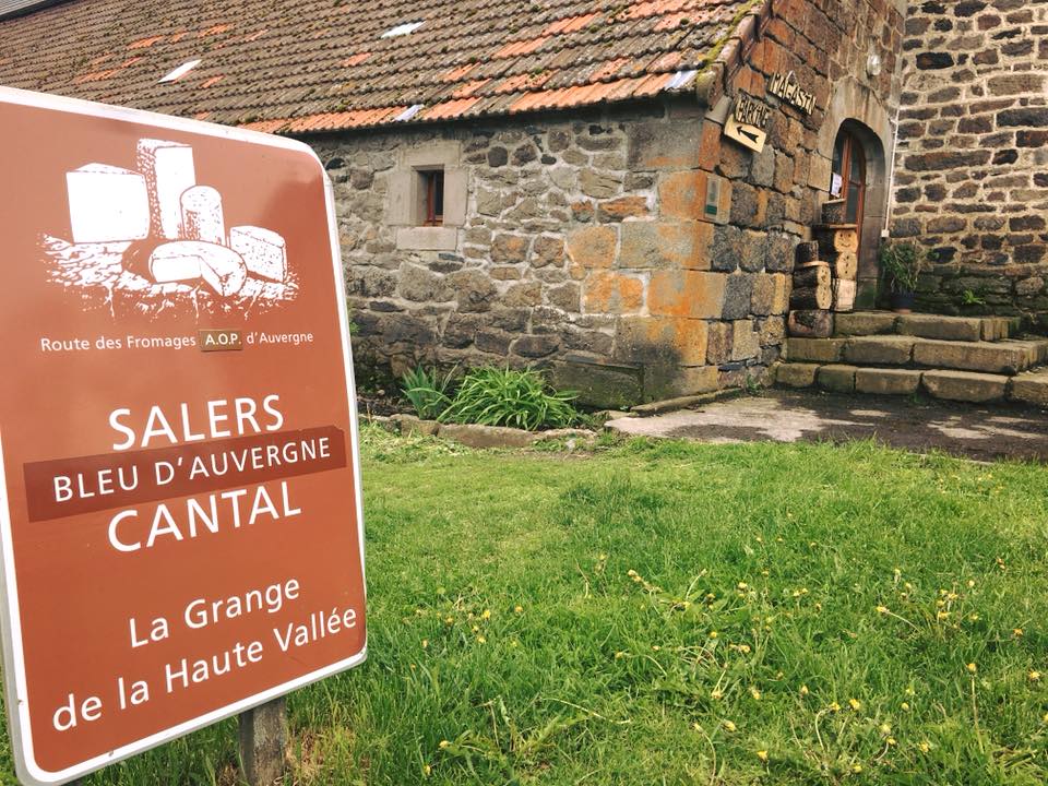 Visite de la Grande de la Haute Vallée, ferme fromagère du Cantal